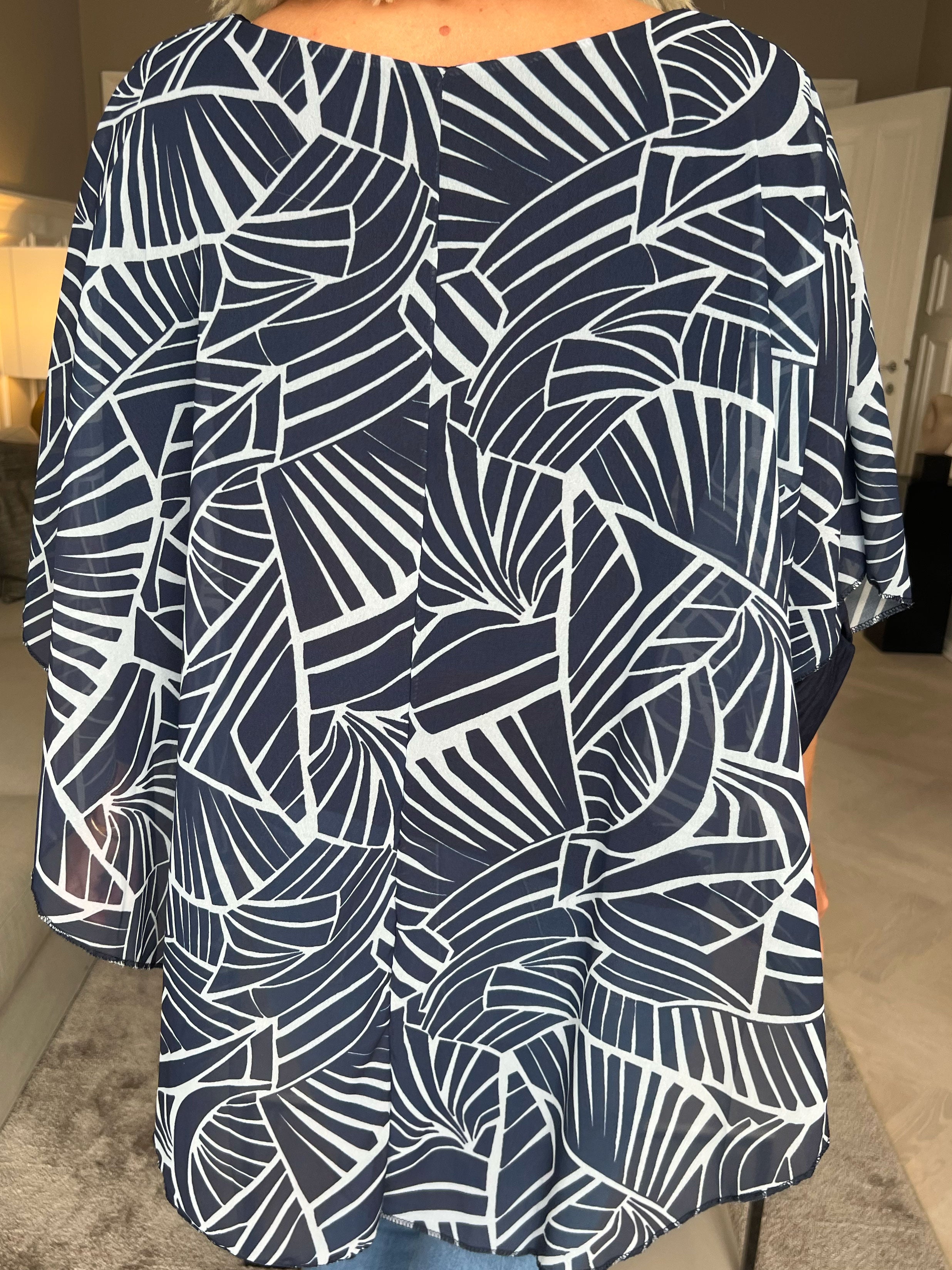 Kenya Pattern Shirt - Mönstrad tunika med chiffonglager